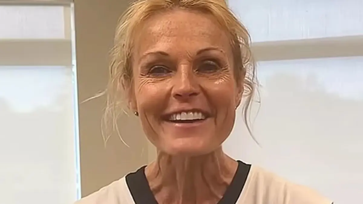 Bedstemor til 12 sætter verdensrekord ved at lave 1.575 armbøjninger på en time