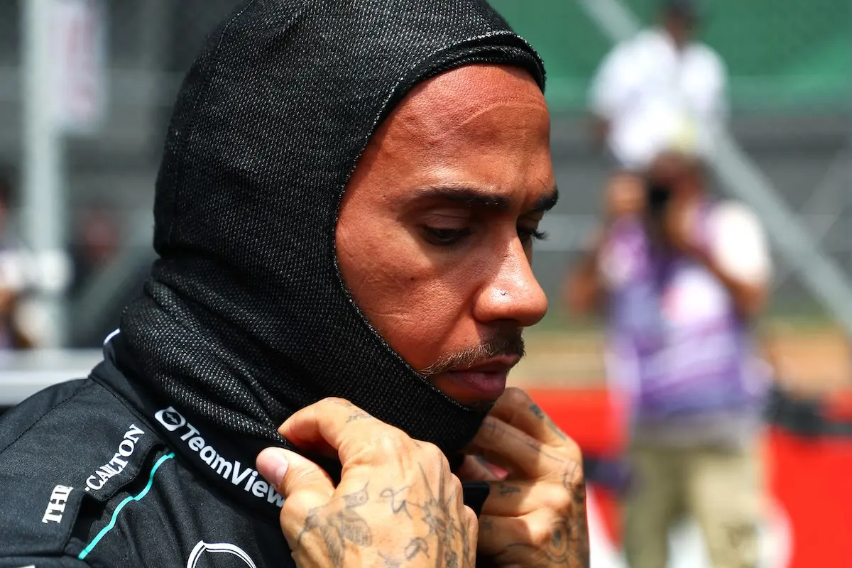 Hamilton kører måske aldrig for Mercedes igen efter lækket besked over teamradio