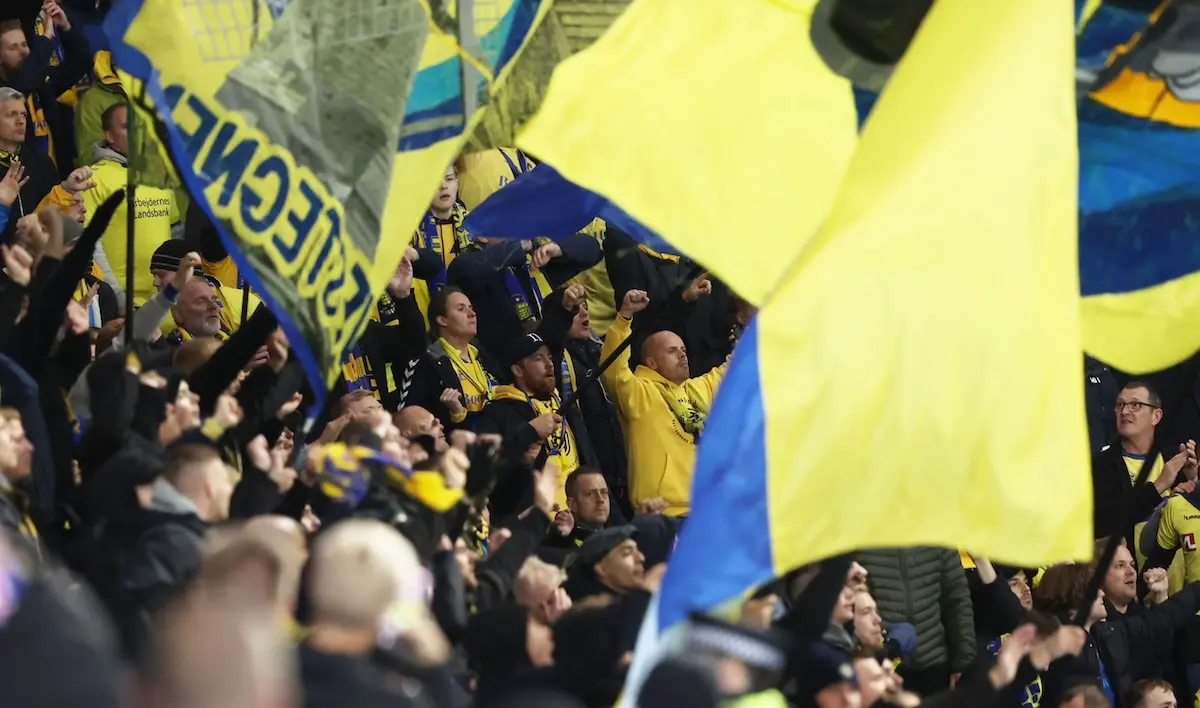 Brøndby præsenterer historisk trøje: Aldrig sket før