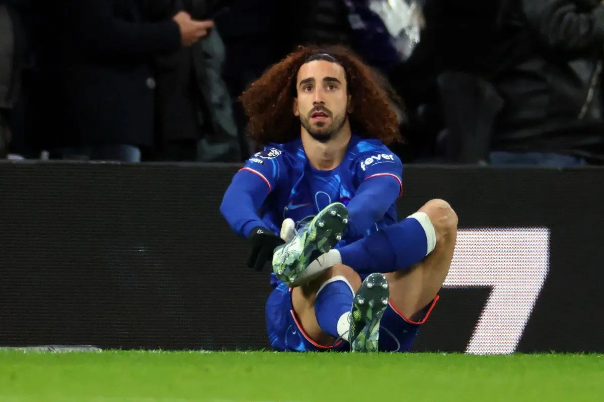 Marc Cucurella smider sine fodboldstøvler ud efter to kostbare fejl