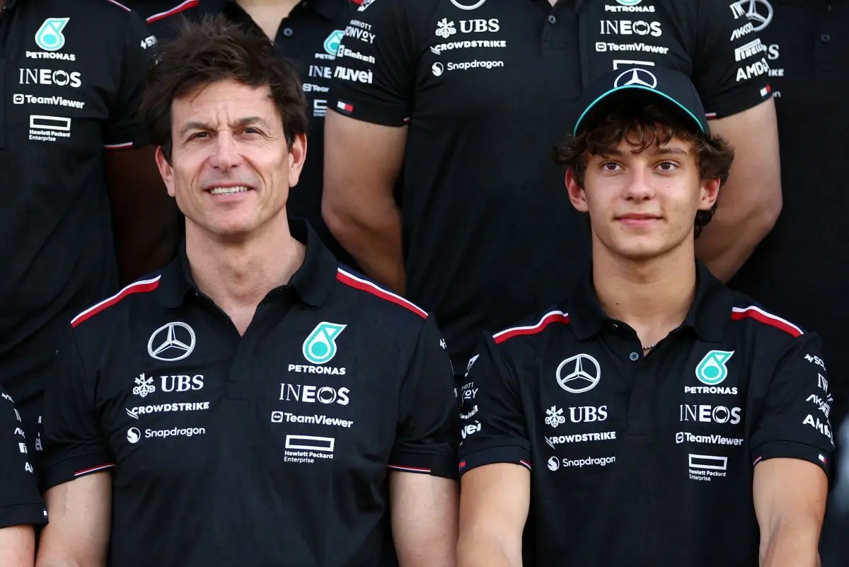 Toto Wolff hyrer 'særlig' F1-kører for at forbedre sin søns gokart-karriere