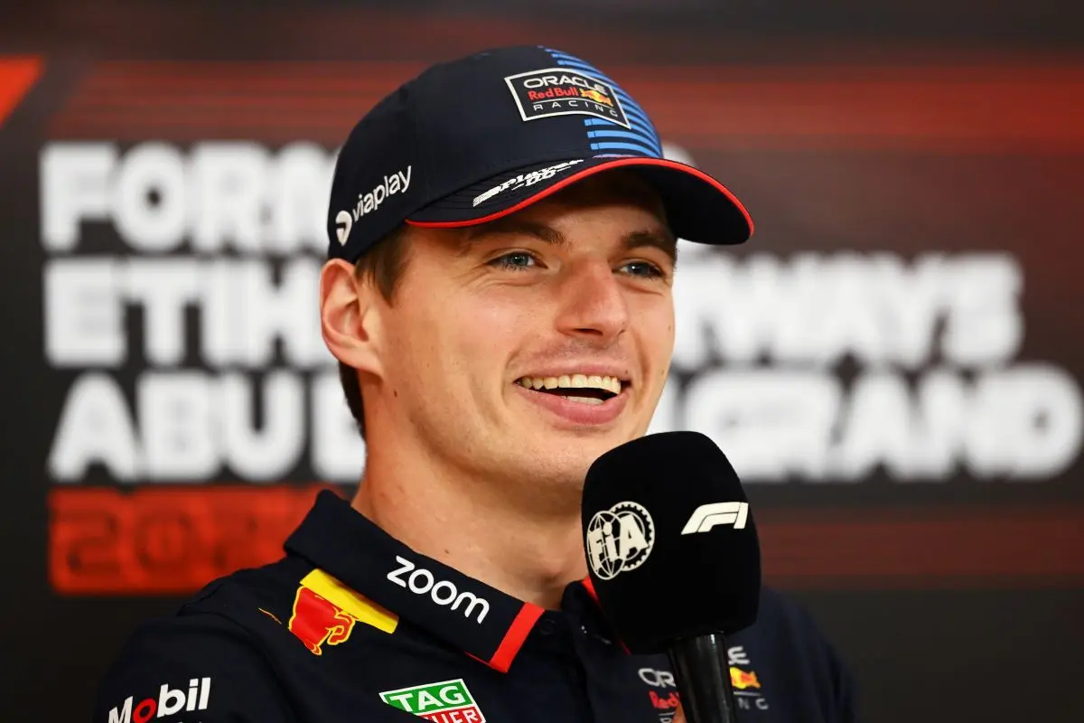 Max Verstappen puster til rygterne om et kommende Mercedes-skifte