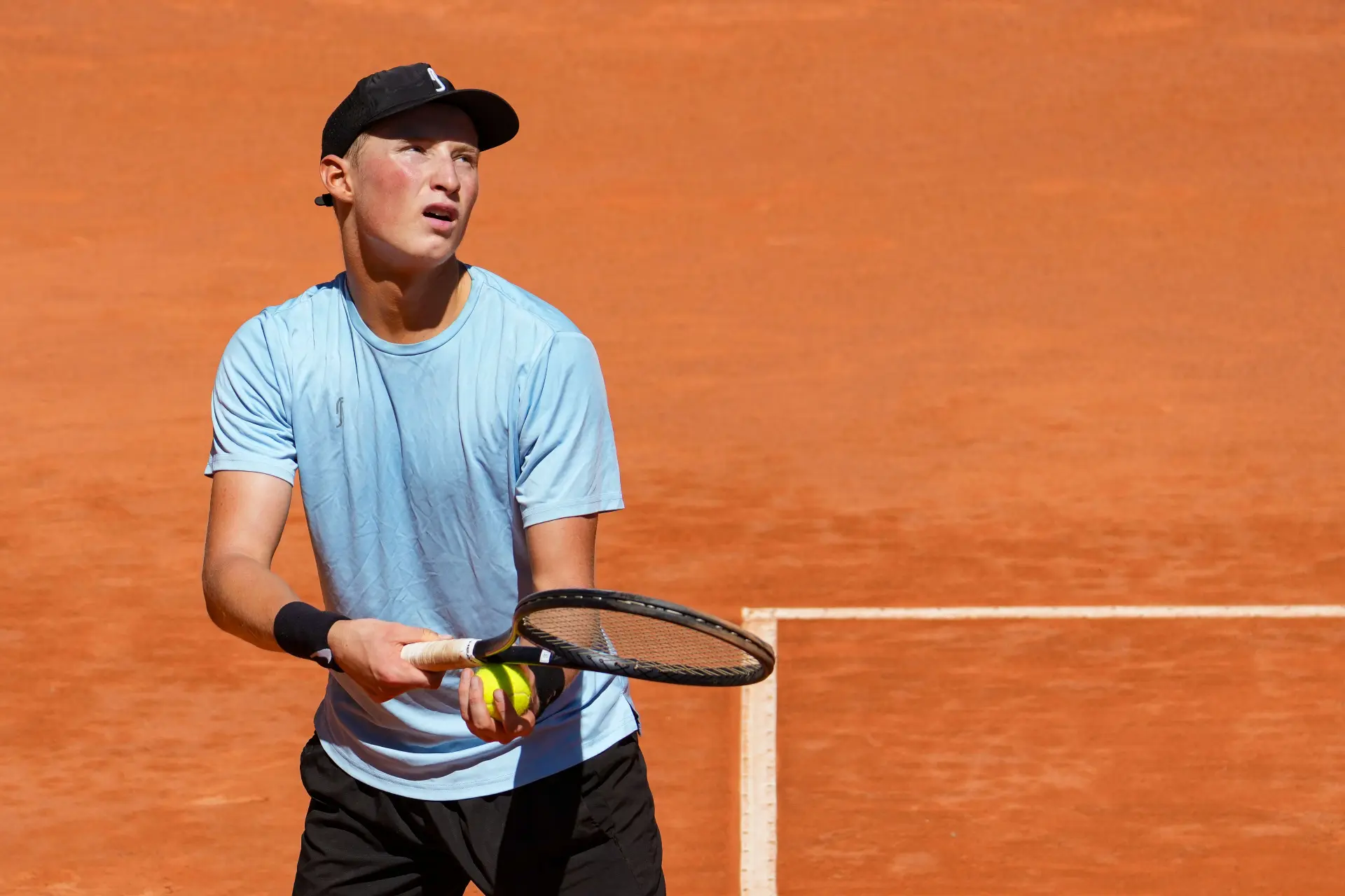 Skrabede bunden – nu stryger Elmer Møller mod tennisstjernerne