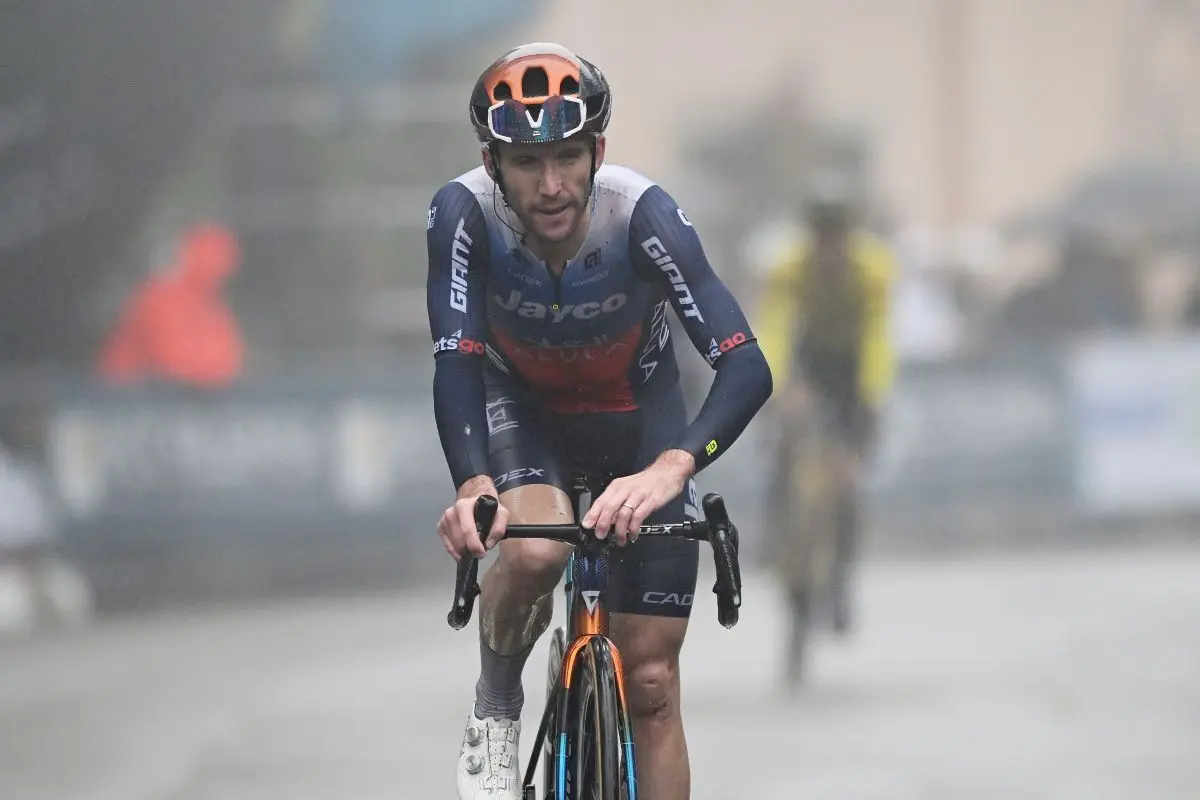 Simon Yates om skifte til Visma: "Aldrig let at lide på alles hjul"