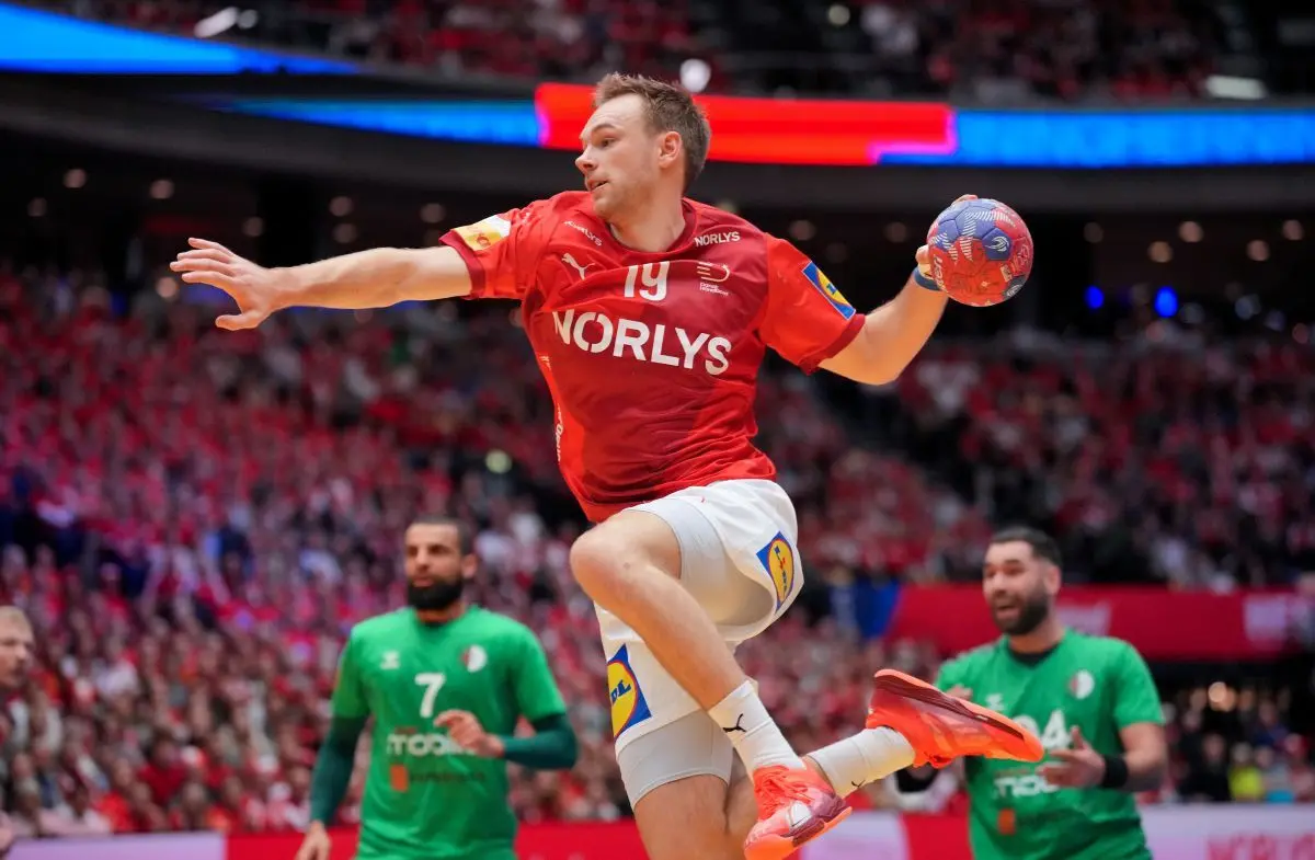 Danmark leger sig til storsejr over Algeriet
