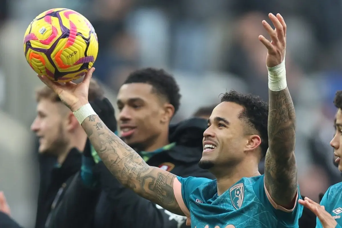 Justin Kluivert-hattrick stopper Newcastles sejrsstime