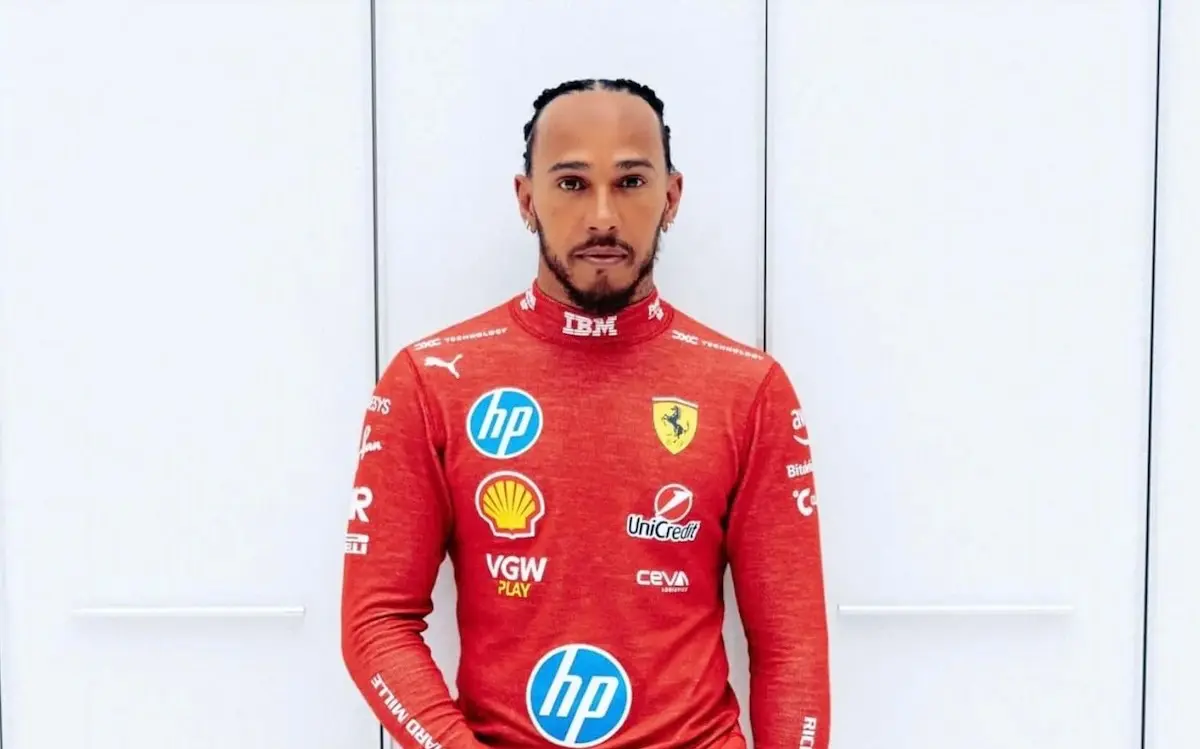 Lewis Hamilton bryder tavsheden for første gang efter Ferrari-ulykke