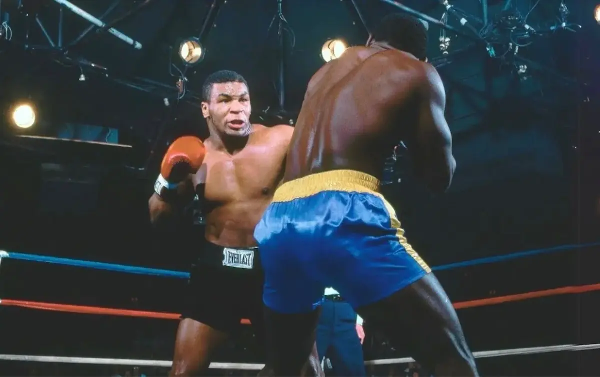 Mike Tyson straffede rival for at danse: Knock-out på bare 50 sekunder
