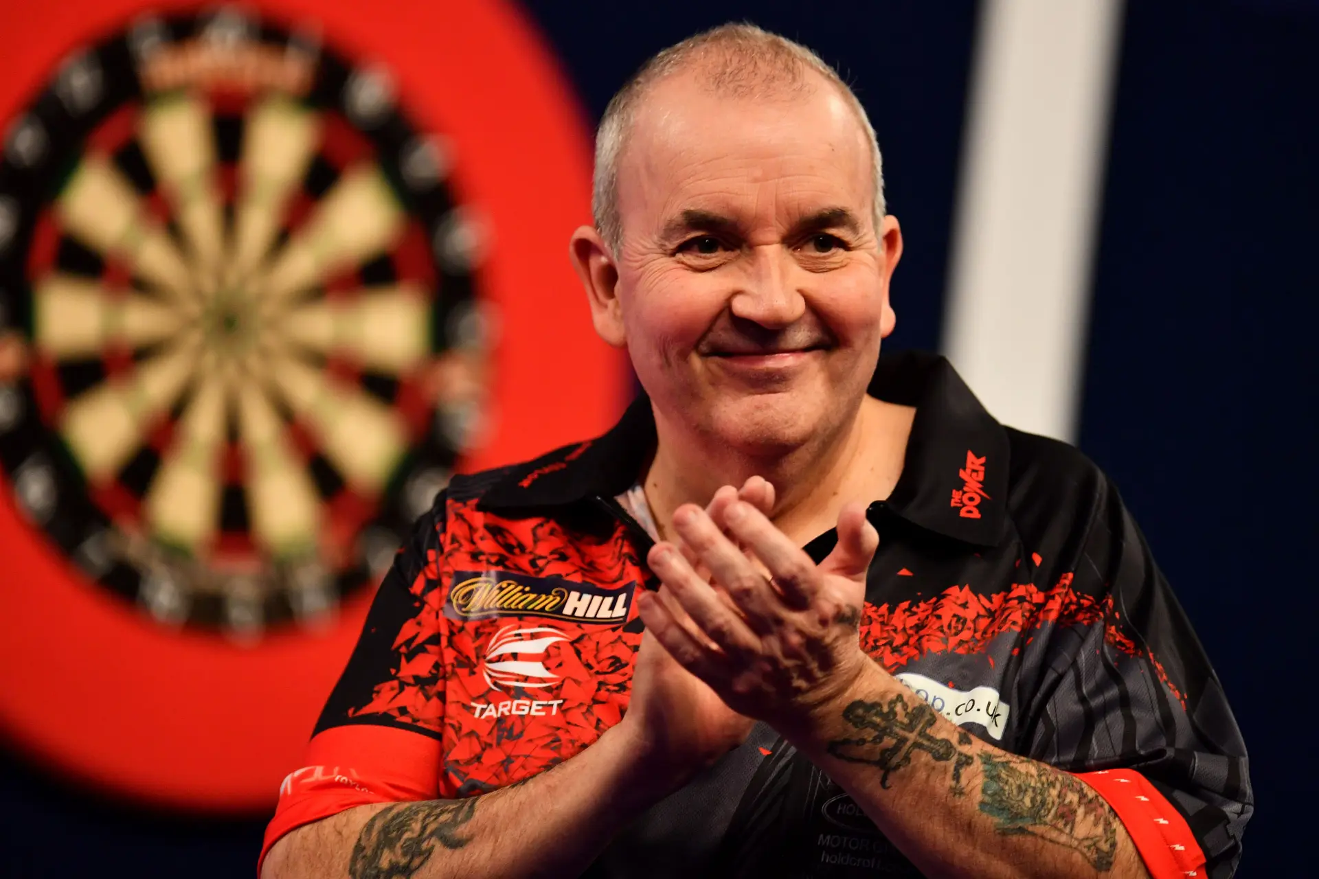 Phil Taylor med råd til Luke Littler: "Sørg for at dine sko passer dig"
