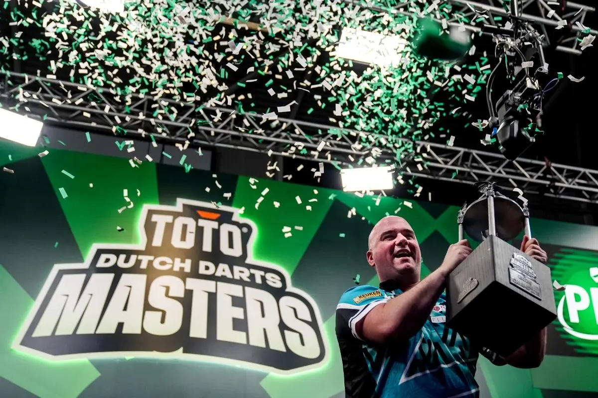 Rob Cross besejrer Stephen Bunting i finalen ved Dutch Masters