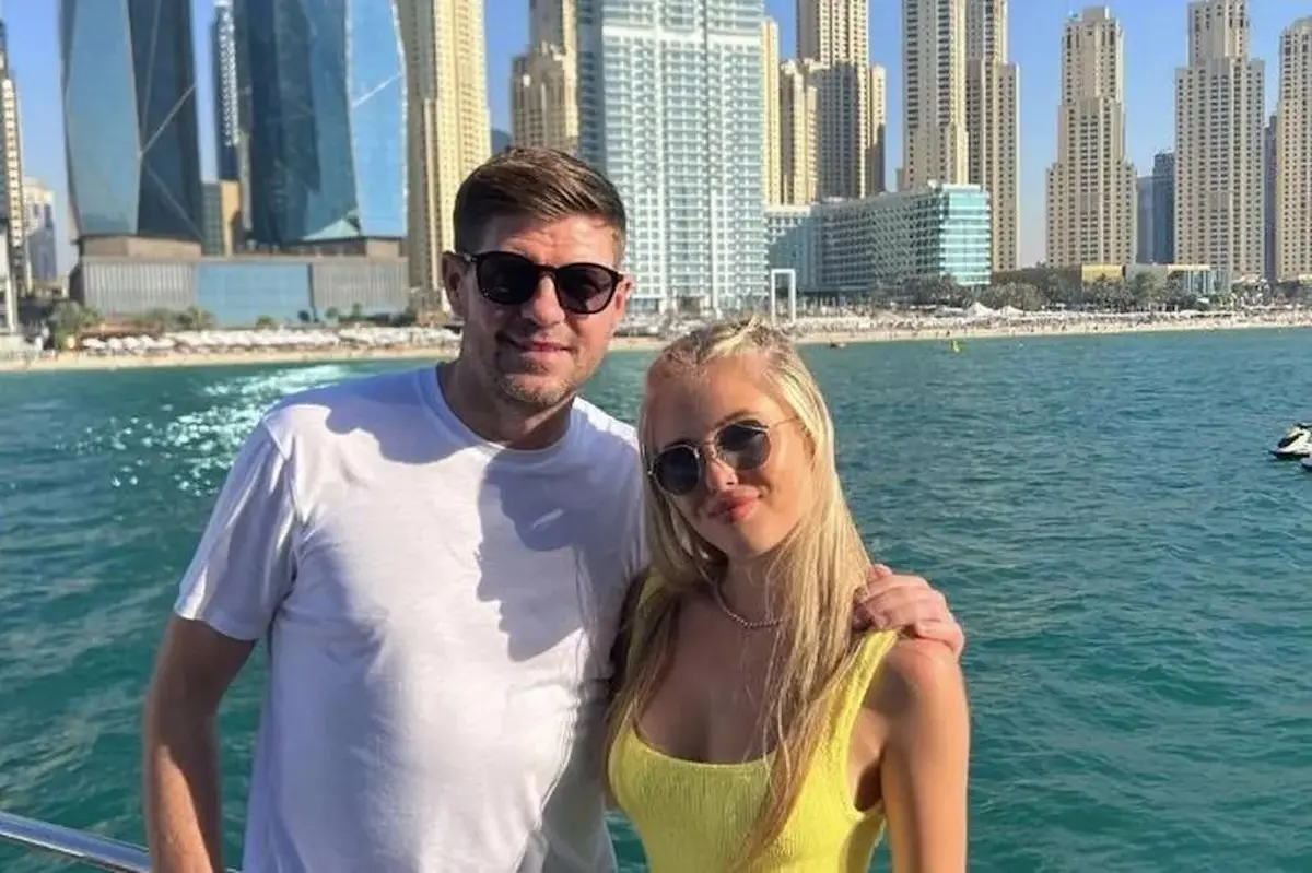 Steven Gerrard er blevet bedstefar: Datteren har fået barn med kartel-søn