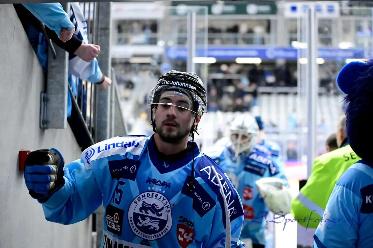 Borgmesteren vil gerne hjælpe, men kriseramt ishockeyklub bør kunne klare sig selv
