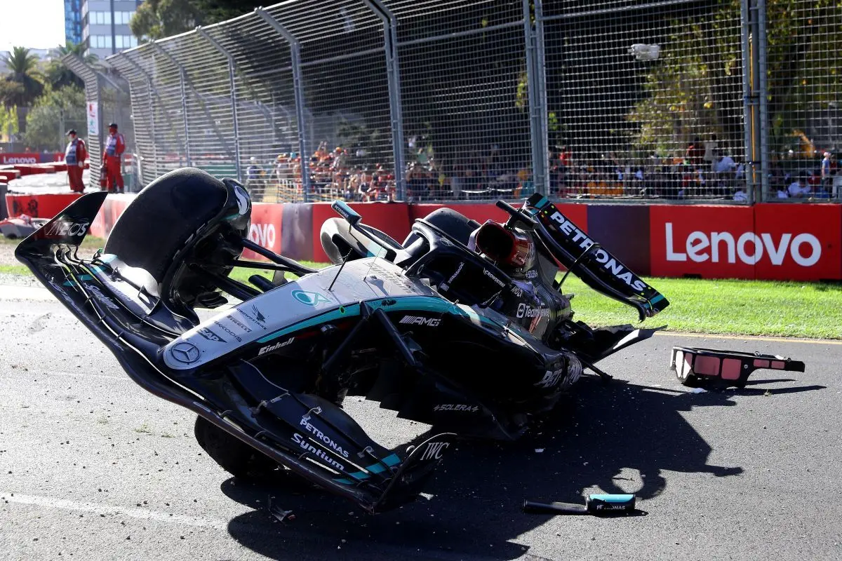 Australiens Grand Prix griber ind efter George Russells voldsomme ulykke i '24