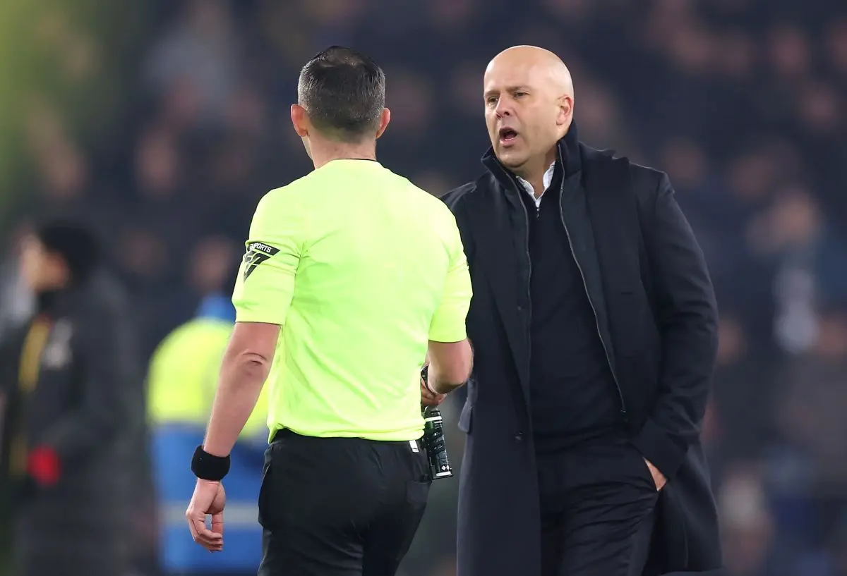 Arne Slot suspenderet: Liverpool-manageren må se næste kamp fra tribunen