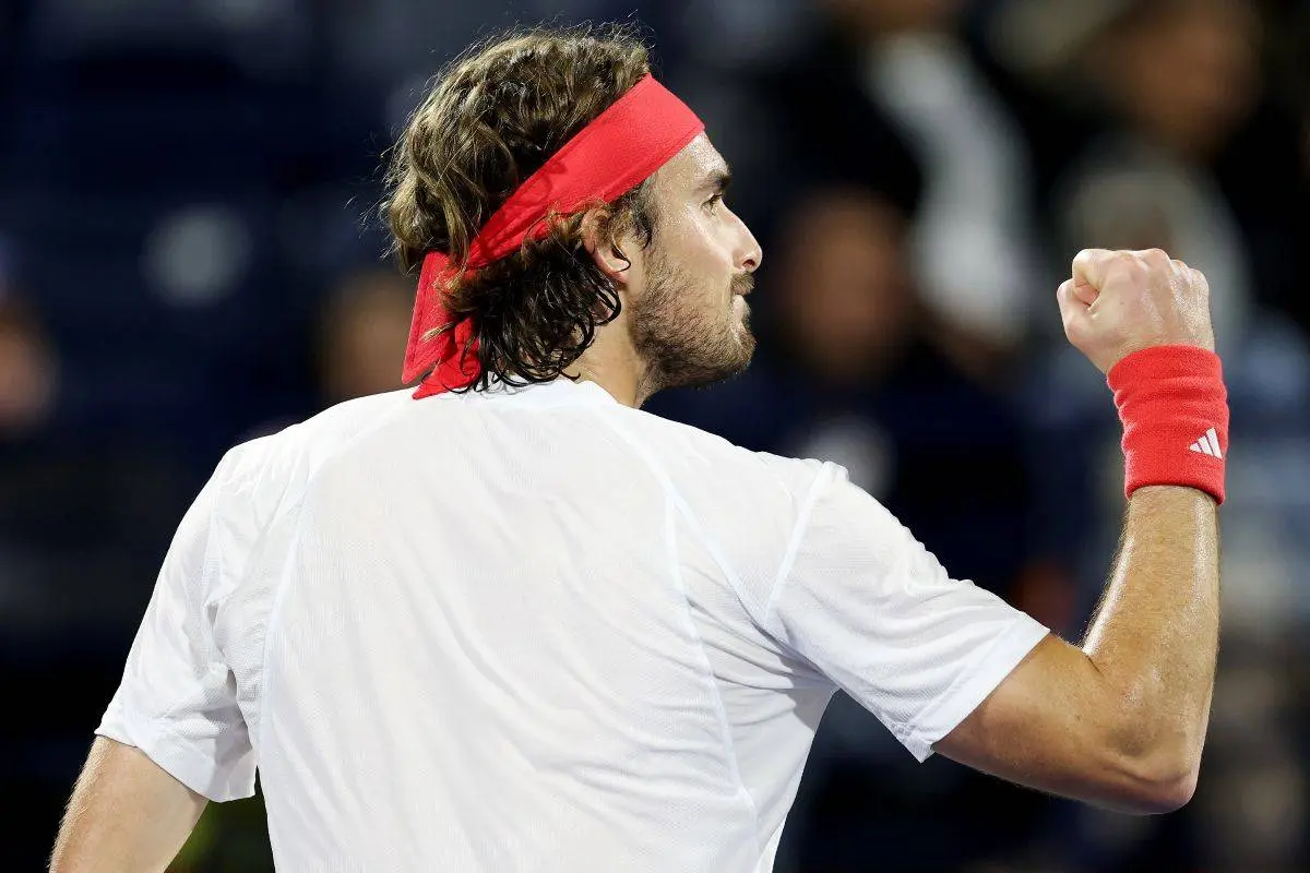 Stefanos Tsitsipas videre til sin første semifinale siden juli