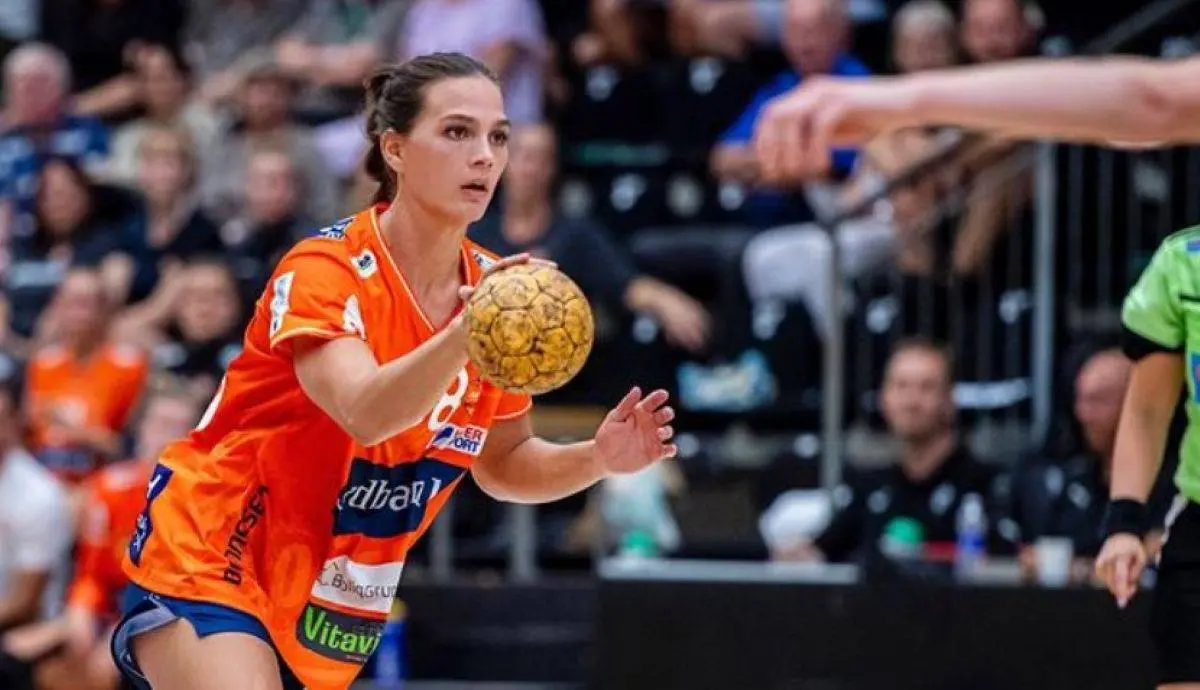Helena Elver skifter til Györ: Var ligeglad med lønnen