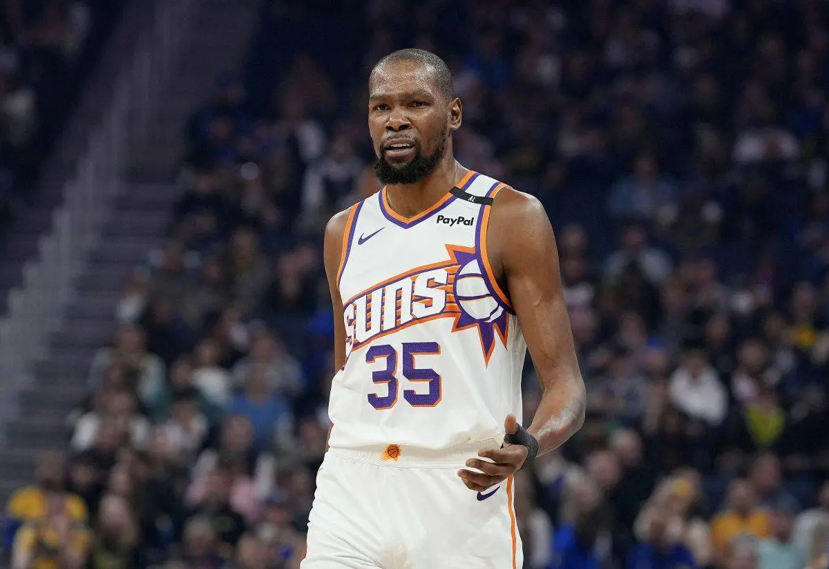Kevin Durant runder 30.000 point og skriver sig ind i NBA-historien