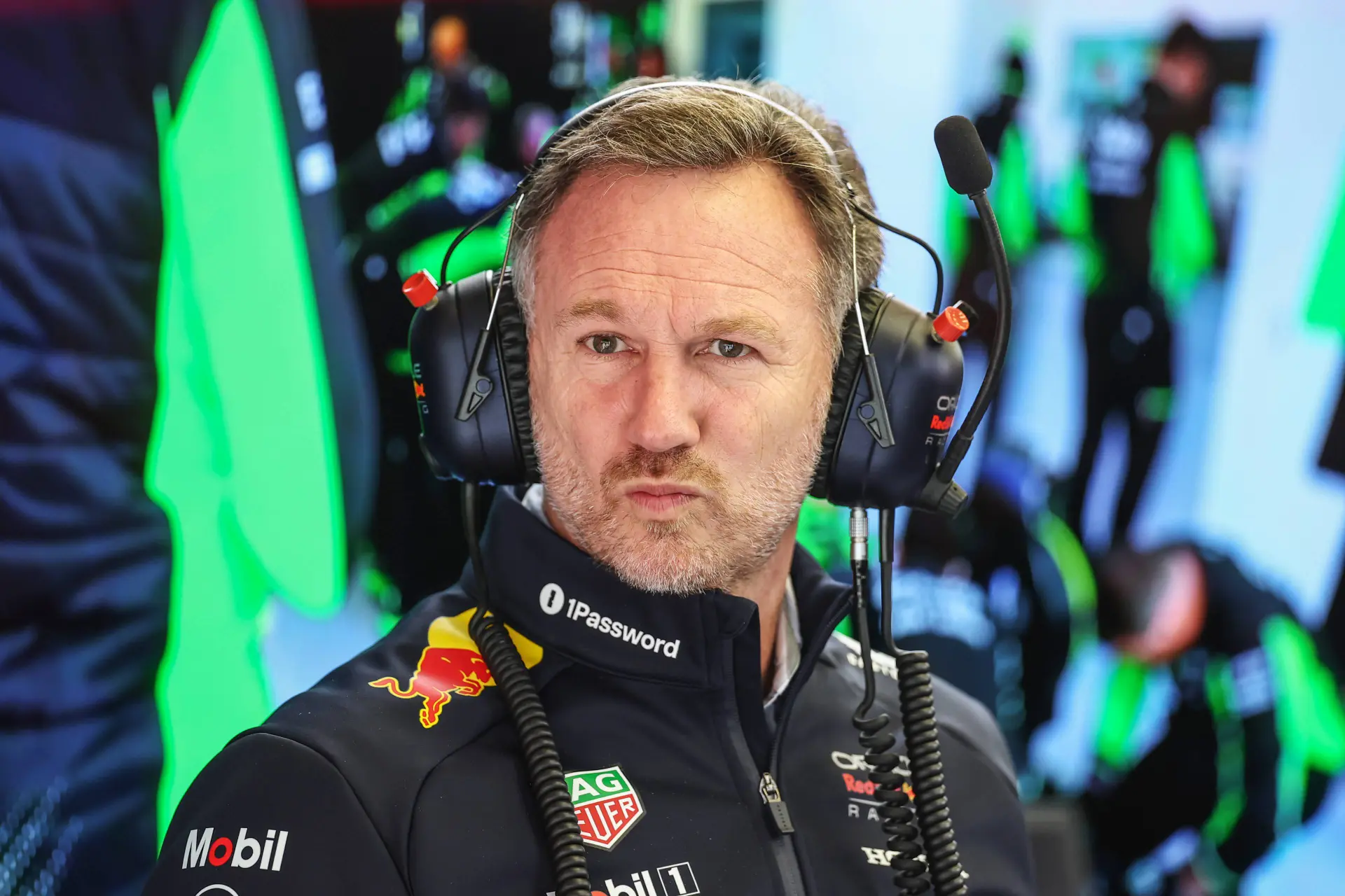 "Max kunne ikke bare forsvinde" – Red Bull rasende over kontroversiel straf