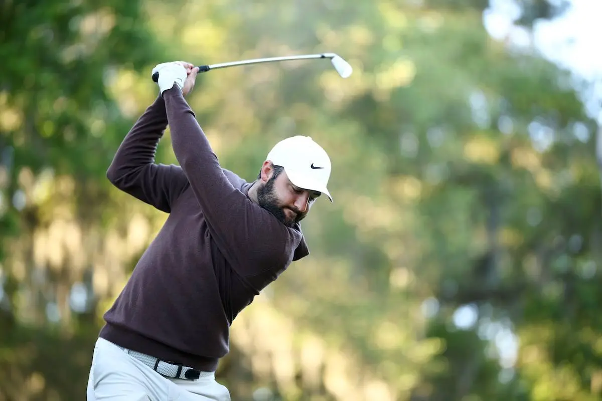 Golfstjerne ryster på hovedet af Tiger Woods-sammenligning