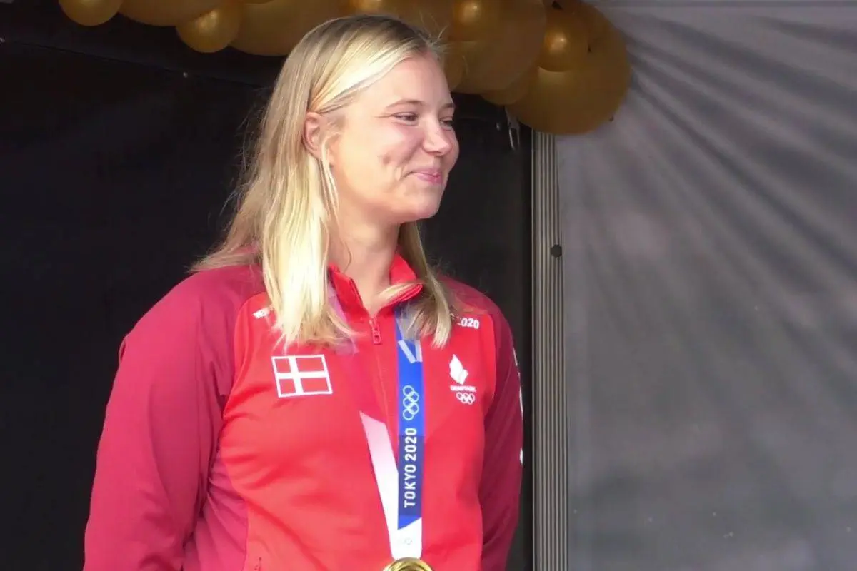 Anne-Marie Rindom om kærligheden: Lever med 300 rejsedage
