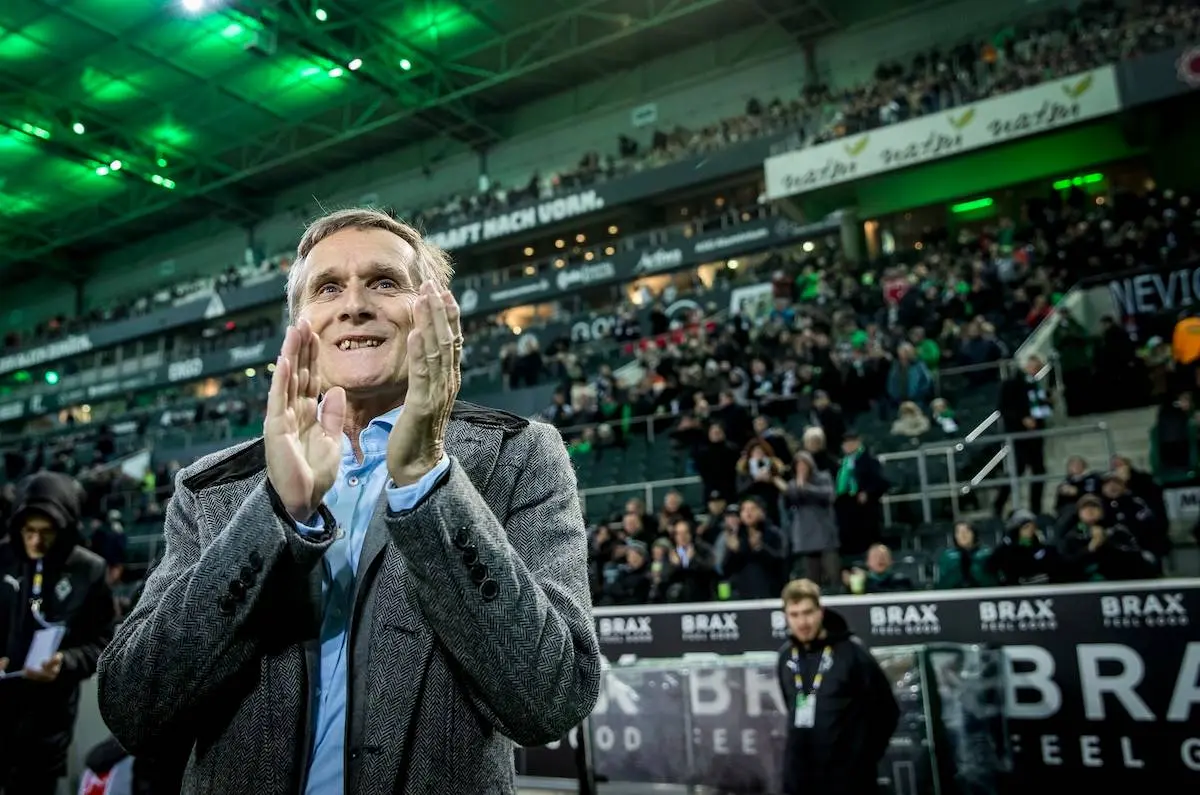 Allan Simonsen nyder sit otium og elsker at komme på dette stadion