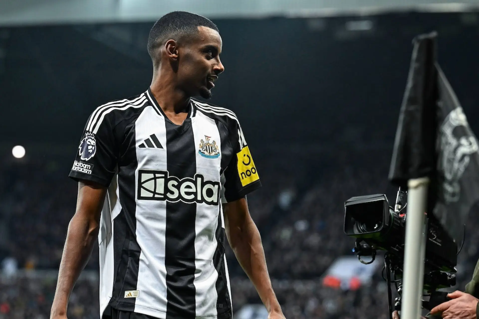 Efter Newcastle-konflikt: Alexander Isak skifter til Liverpool i milliardhandel