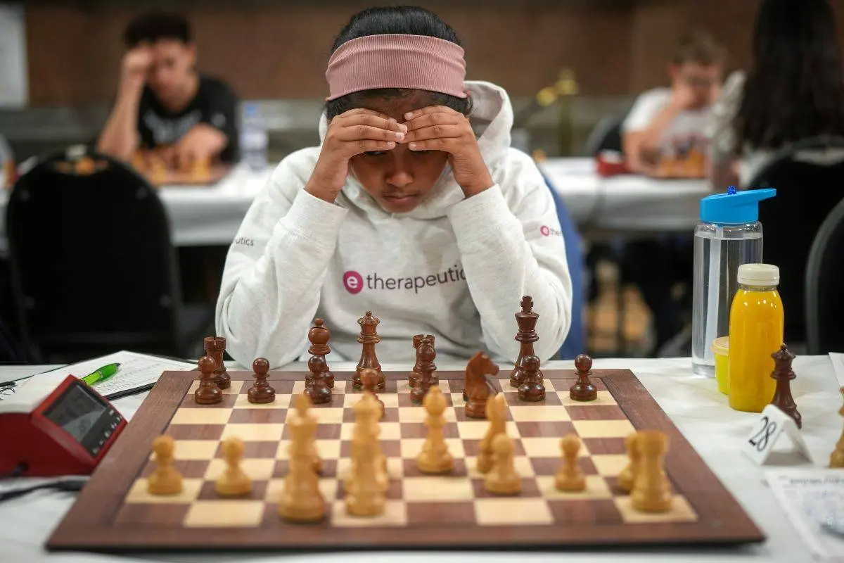 10-årig pige har vanvittigt talent: Opnår prestigefyldt skak-titel