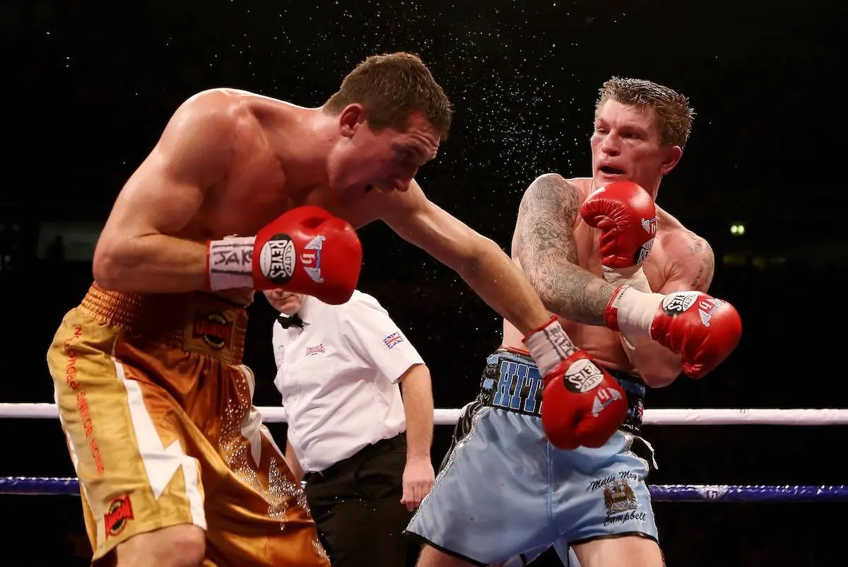 Bokselegenden Ricky Hatton fundet død i sit hjem