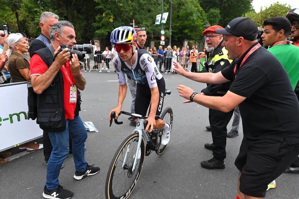 Tom Pidcock raser mod Vuelta-beslutning: "Ikke en fucking udflugt"