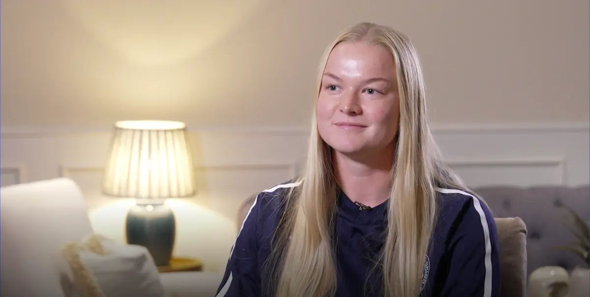 Dansk debutant blev opfordret til karrierestop, men så skiftede hun læge
