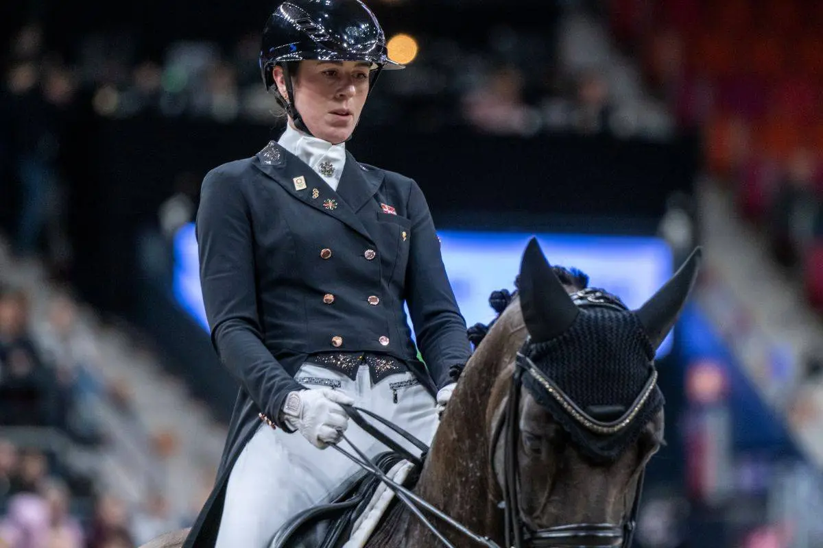 Dansk rytter gør comeback efter dyremishandlingsskandale
