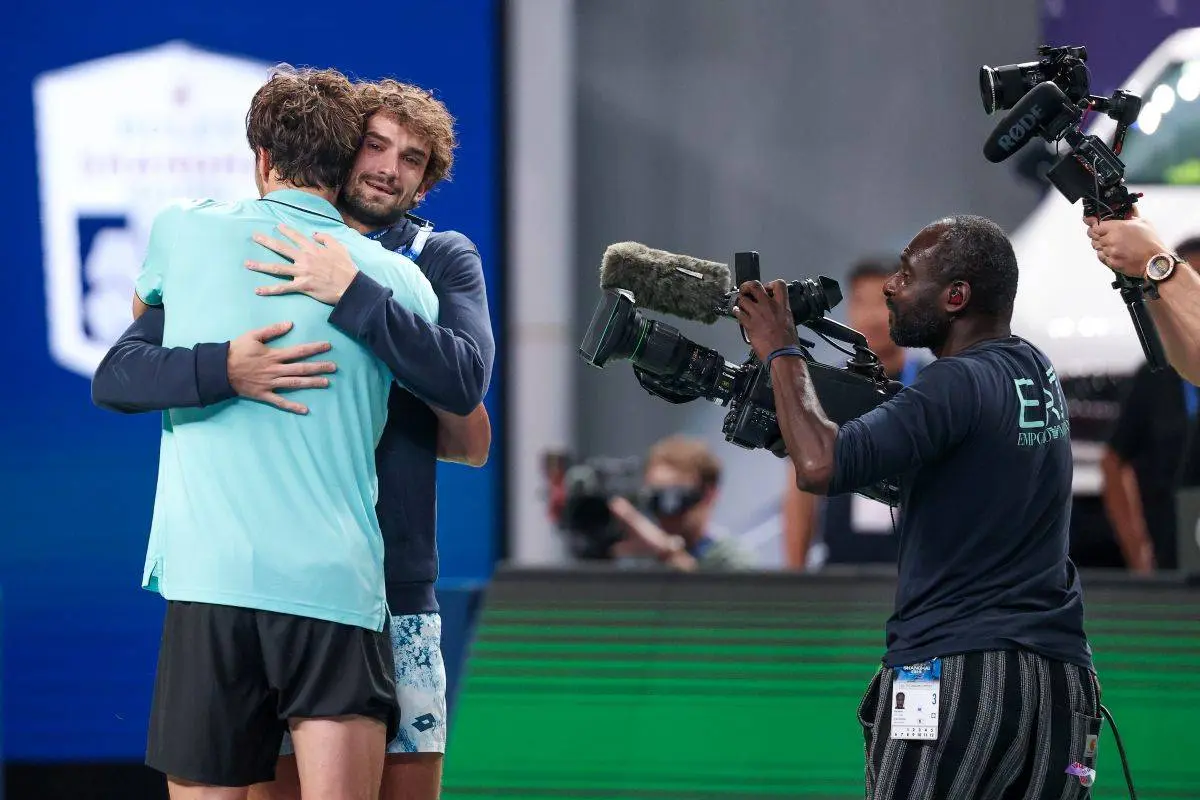 Sensationel kvalifikationsspiller i Masters-finale: Fætrene mødes i Shanghai
