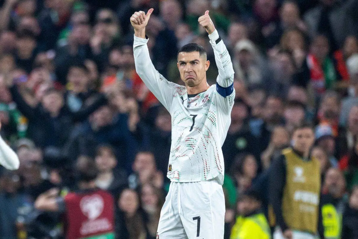 Cristiano Ronaldo går amok og får direkte rødt for svinestreg