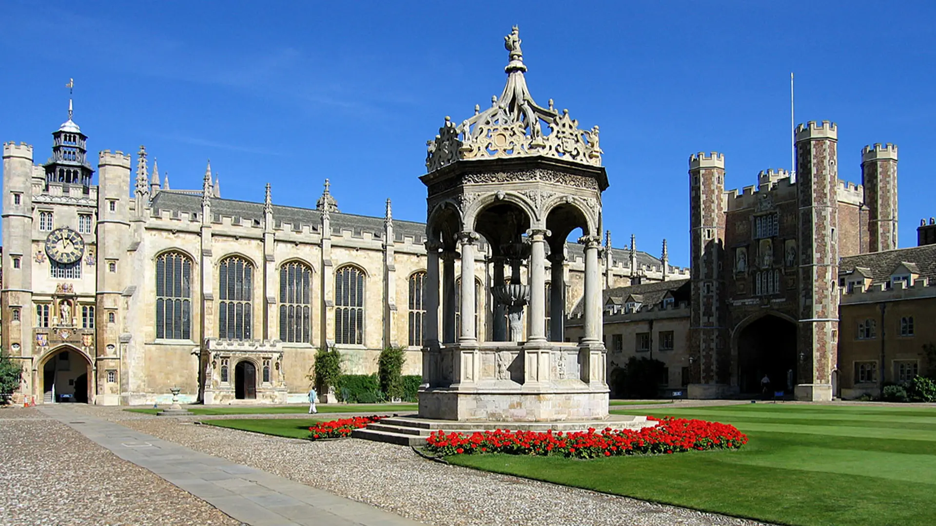 Gestoorde Pro-Palestina activist vernield historisch kunstwerk uit 1914 op Britse universiteit