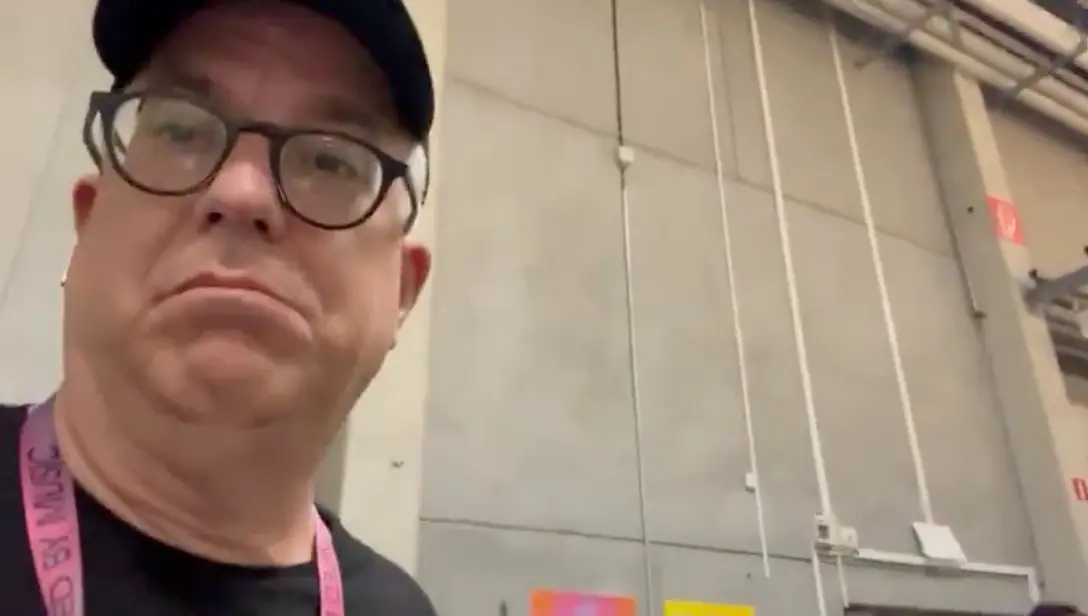 Filmpje! Israëlische media dagen crew Joost Klein uit: 'Waar ben je?!'