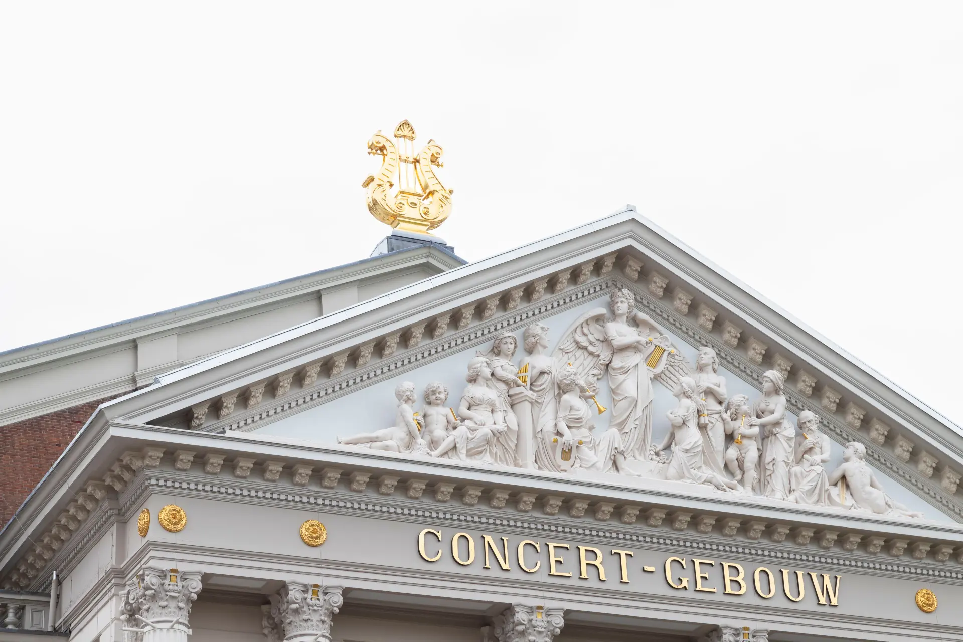 Schandalig: Amsterdam Concertgebouw cancelt Chanoeka-concert – Henk Westbroek: 'Antisemiet zijn is geen gezichtsverlies'