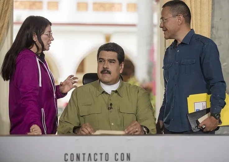 Lachwekkend! Dictator Maduro wijst naar Musk, Bolsonaro en anderen voor Venezolaanse onrust