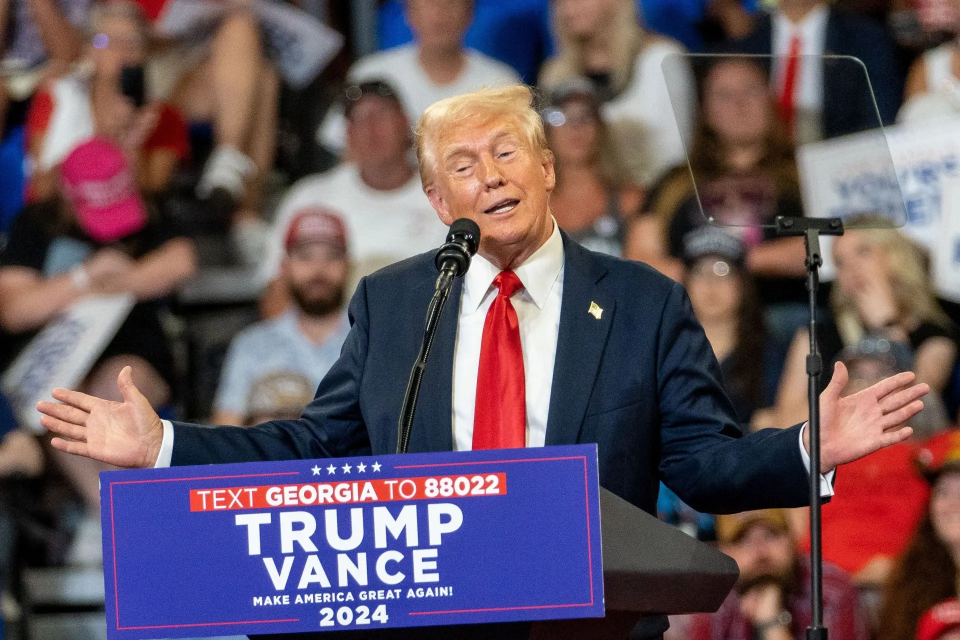 Trump introduceert 'gold card'-visum voor investeerders die bereid zijn 5 miljoen dollar te betalen
