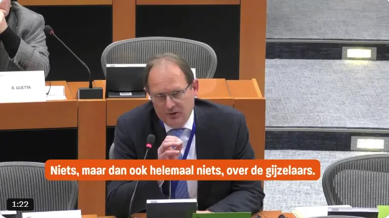 -Filmpje!- Amnesty International laat zich weer kennen: Israëlische gijzelaars genegeerd in EU-debat over Gaza
