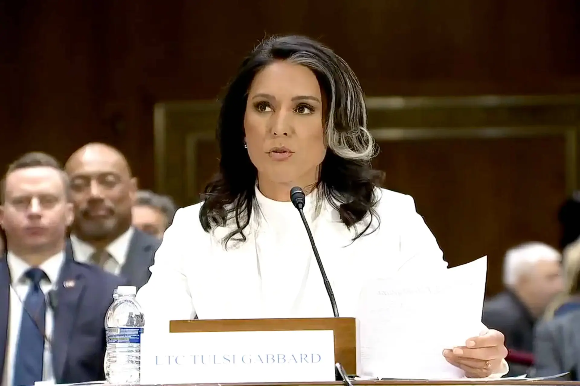 Democraten Proberen Tulsi Gabbard Neer Te Halen: Waarom Ze Zo’n Bedreiging Is