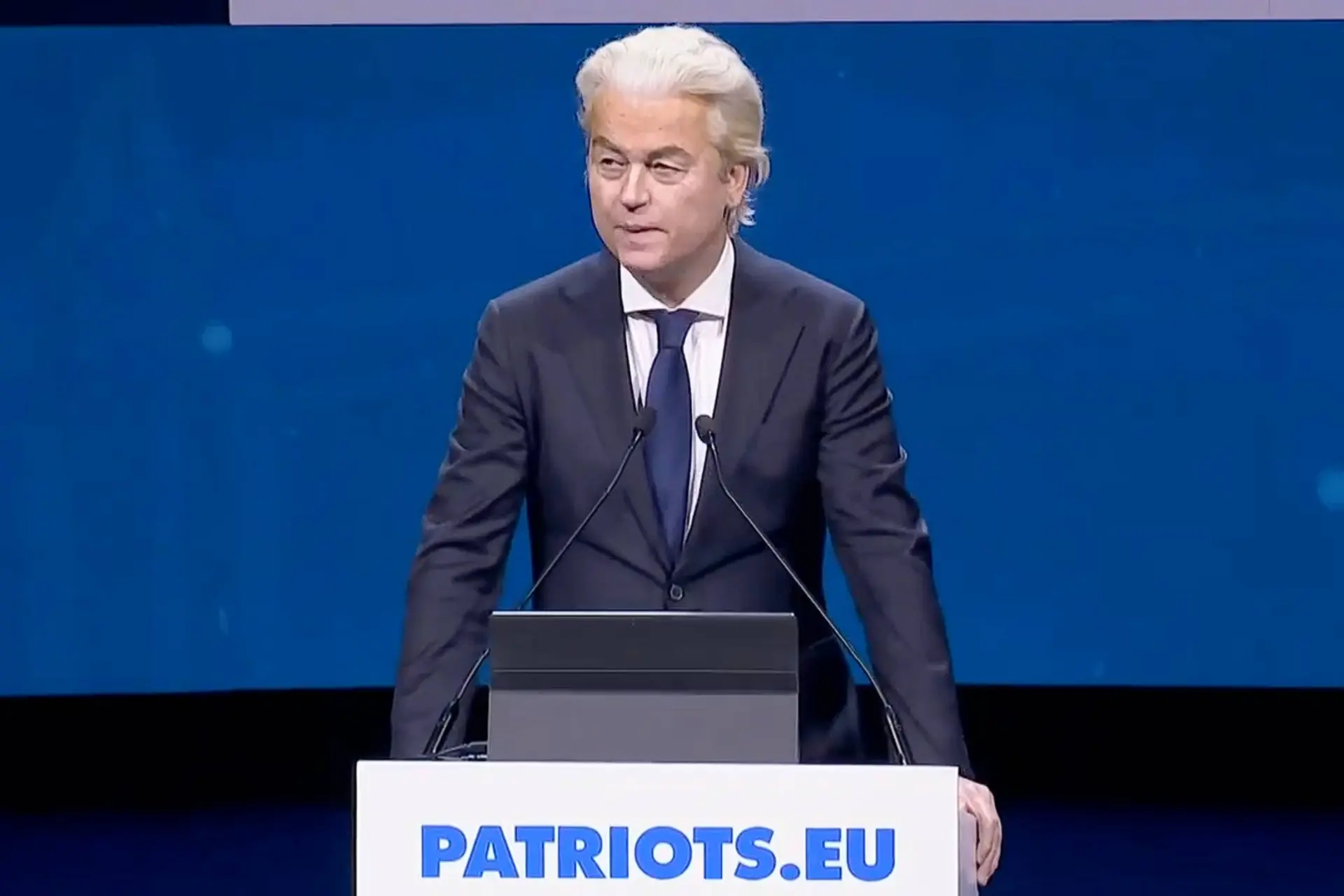 Kijk! Wilders speecht bij Patriots in Madrid: 'We vechten voor onze waarden, gezin, en land!'