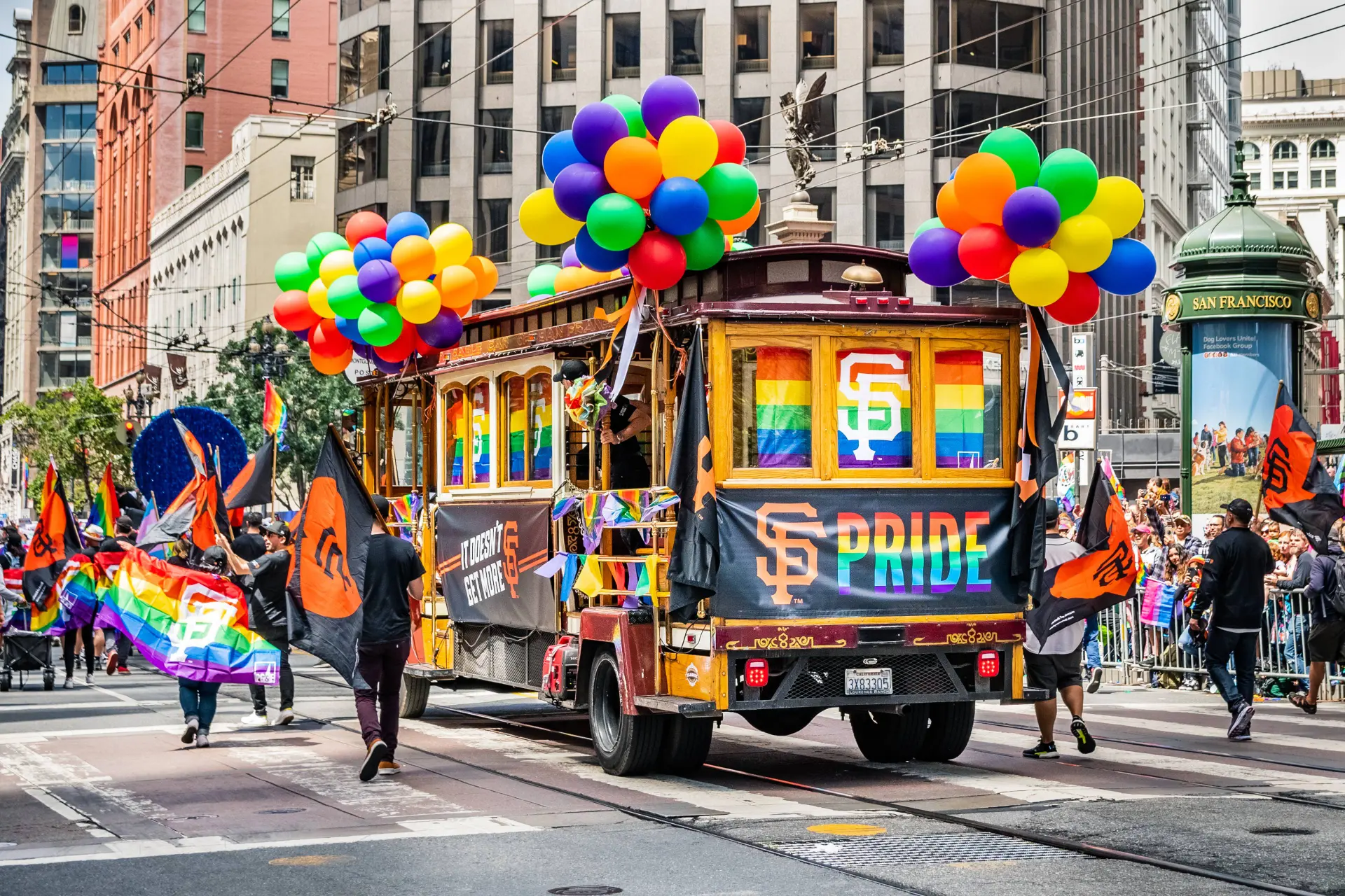 Bedrijven trekken hun handen af van Woke-gekte: San Francisco Pride in grote geldproblemen