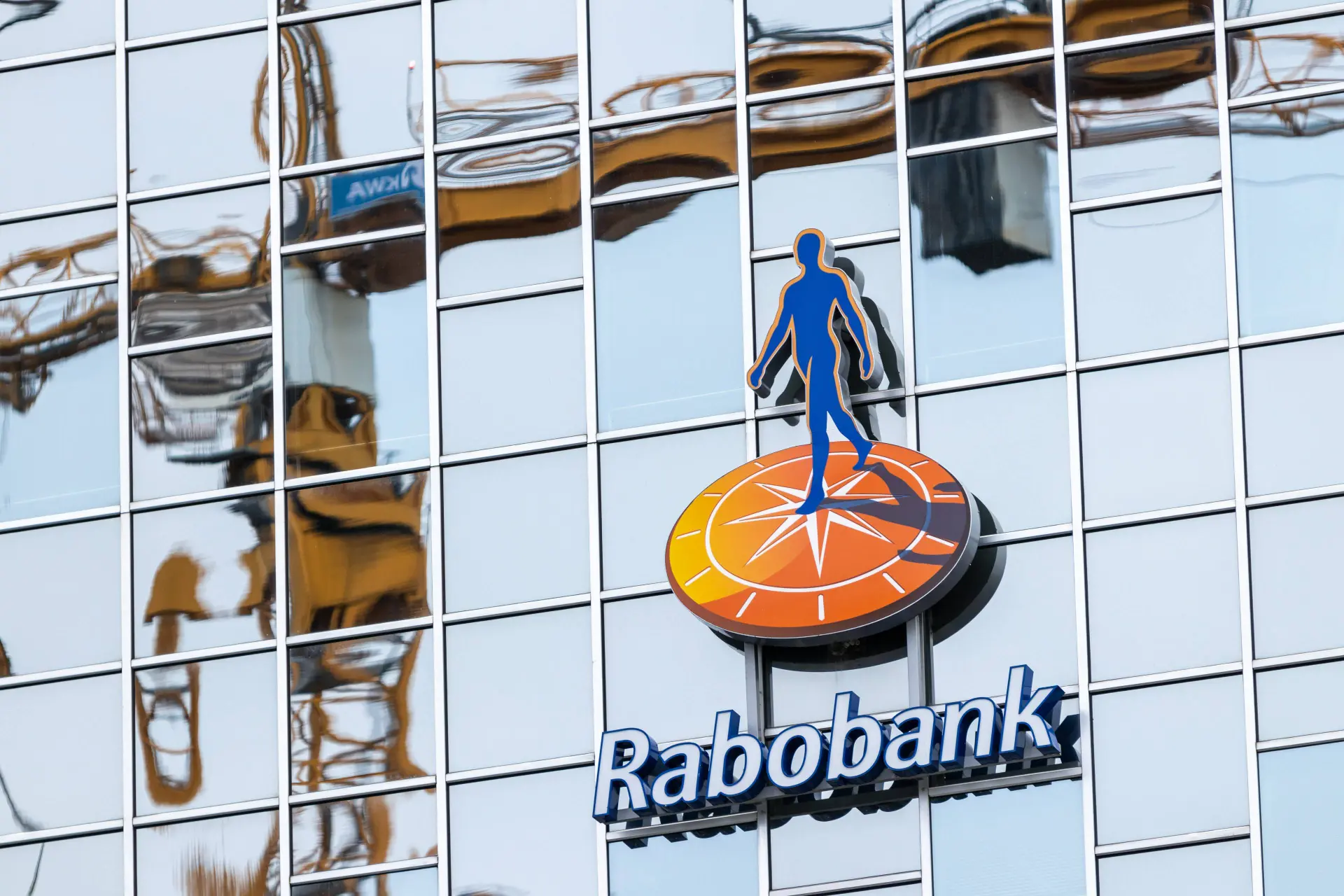 Banken pikken rood staan in: Rabobank weigert klanten krediet onder dekmantel van Brussel