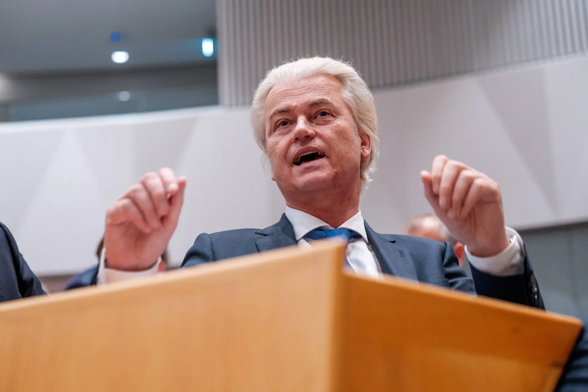 Strijdbare Wilders weer op campagne na terreurdreiging: "Nederland verdient een grote PVV!"
