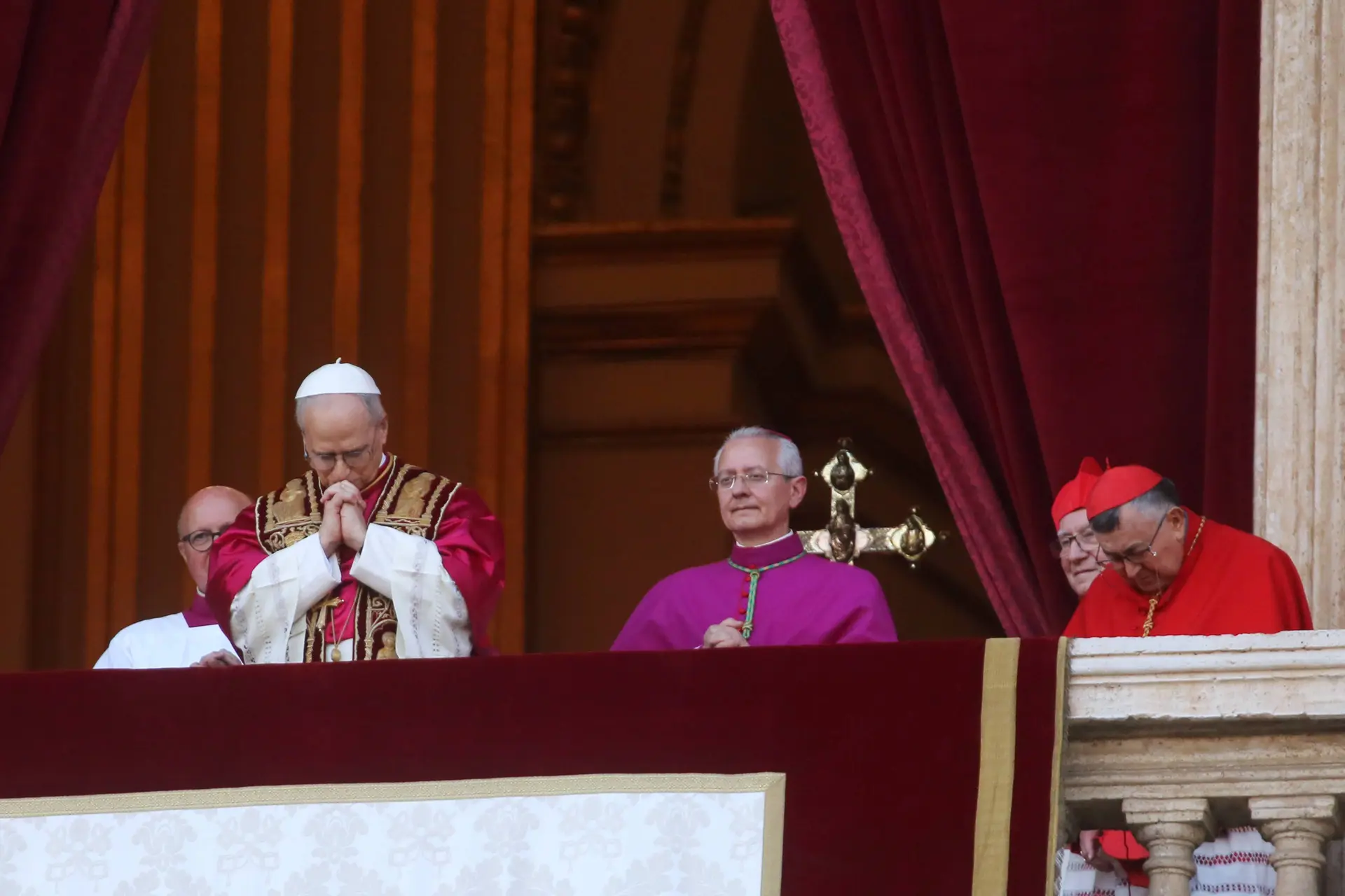 Paus Leo XIV: wie is Robert Prevost en wat kunnen we verwachten?