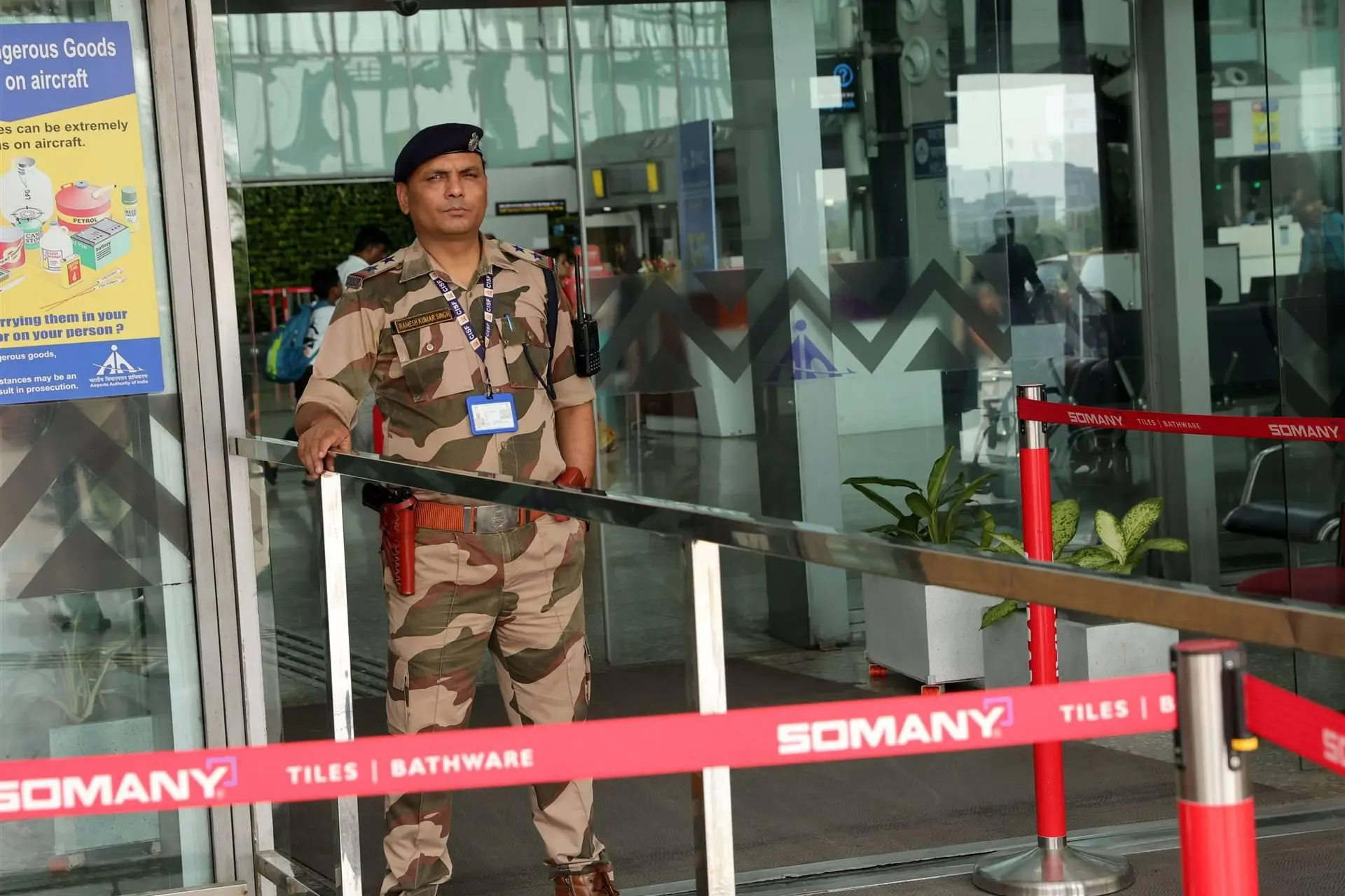 India sluit tientallen vliegvelden tot 15 mei