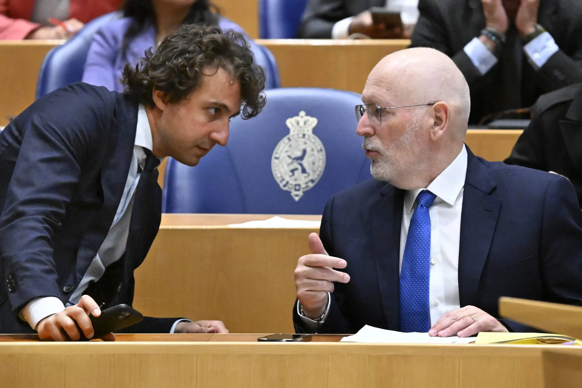 GroenLinks én PvdA kiezen voor linkse fusie – verraad aan het volk
