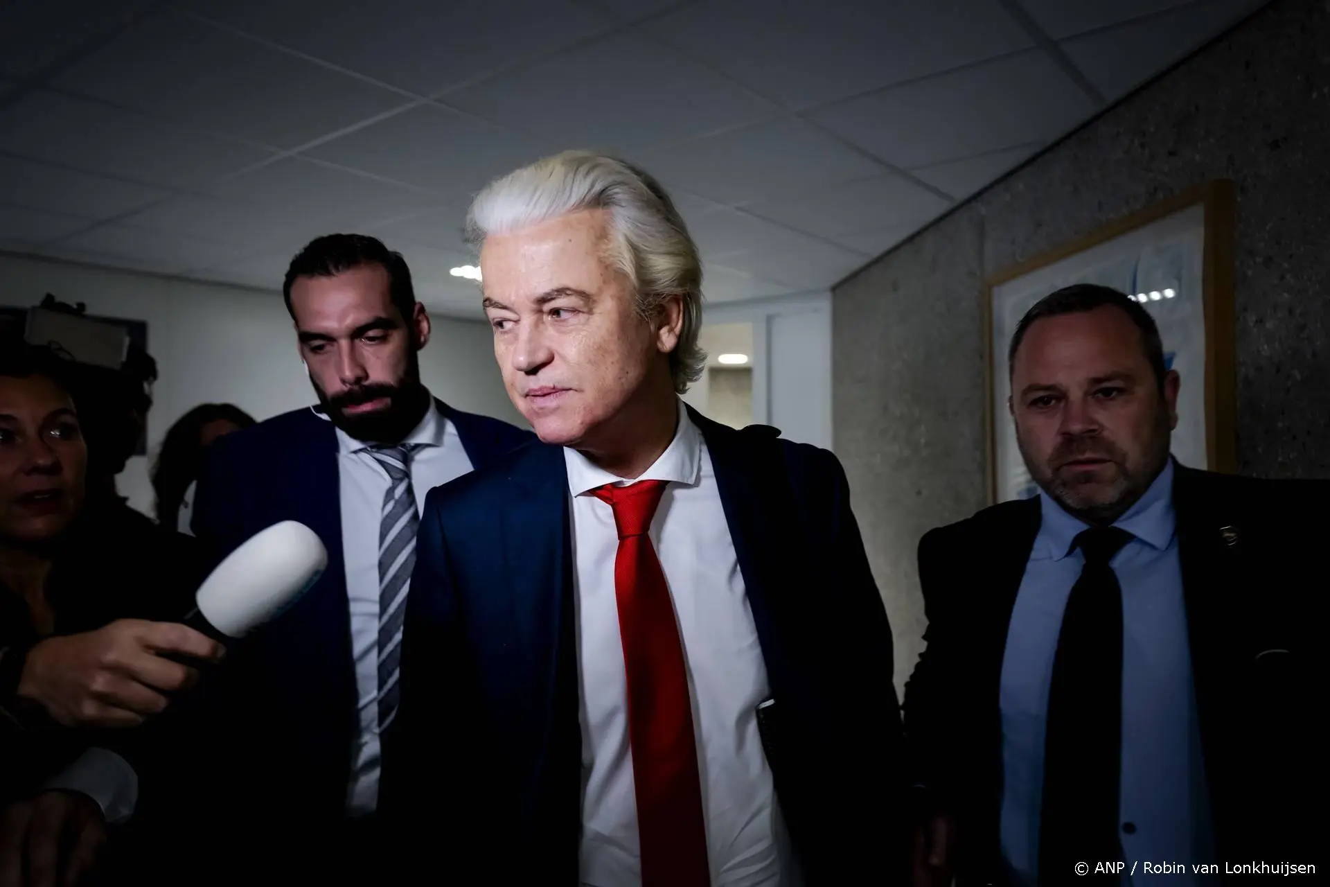 Wilders laat kabinet vallen na kort overleg over asieleisen