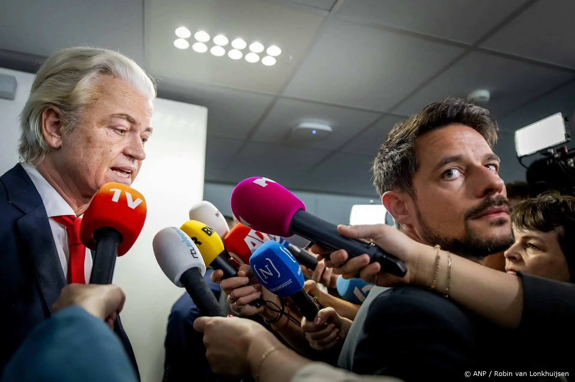 PVV-bewindslieden tijdelijk vervangen, later definitief besluit