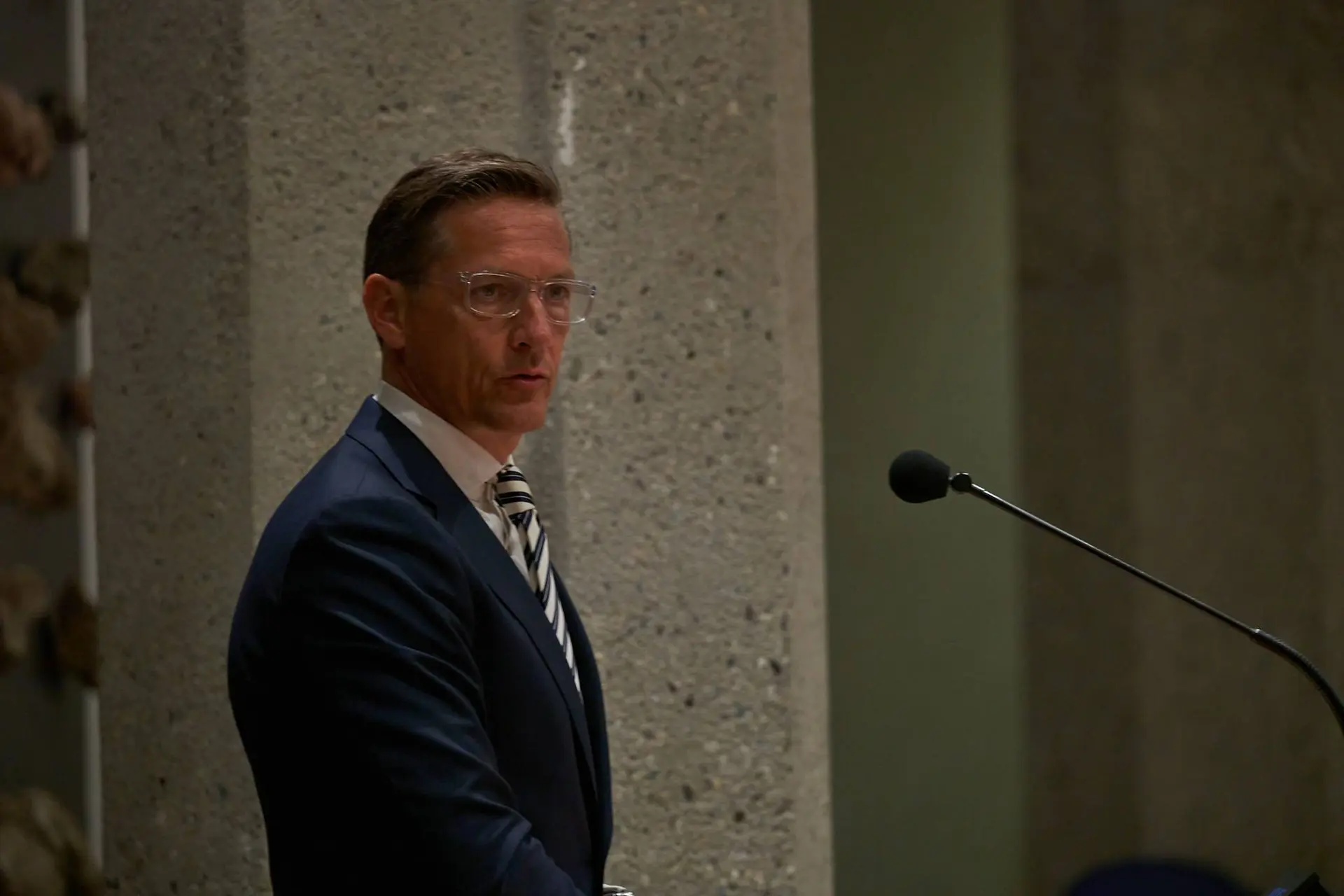 Wilders veegt vloer aan met Eerdmans: “Slappe hap, speelt VVD-spelletje mee”